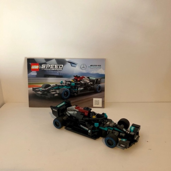 Lego Speed Mercedes-AMG F1 W12 E Performance & Mercedes-AMG Project One Full Set - Picture 5 of 6